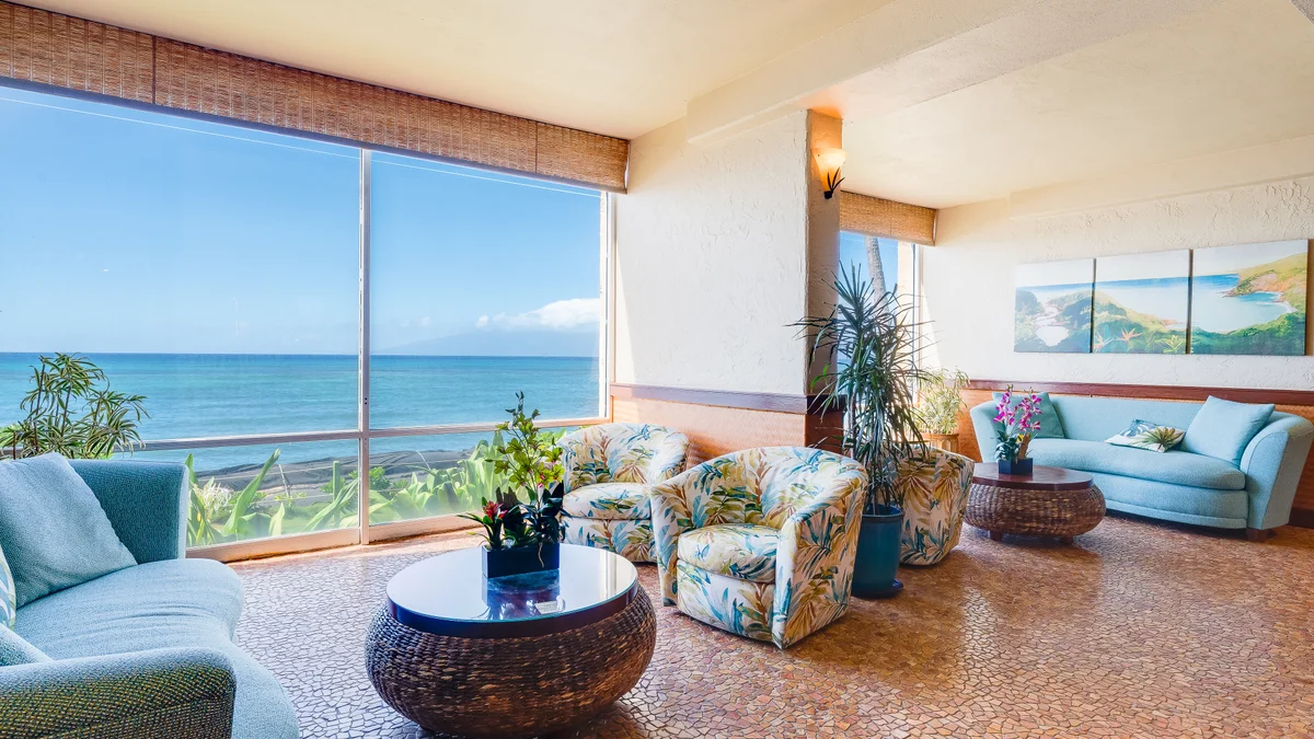 Royal Kahana 909