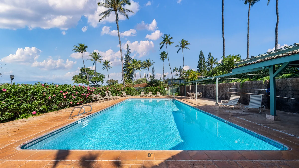 International Colony Club 30