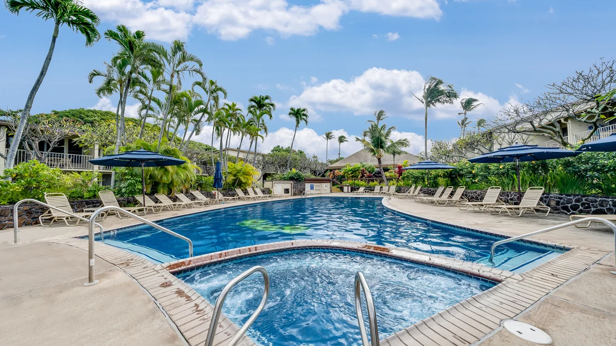 Napili Shores E240