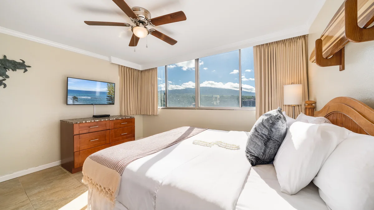 Royal Kahana 701