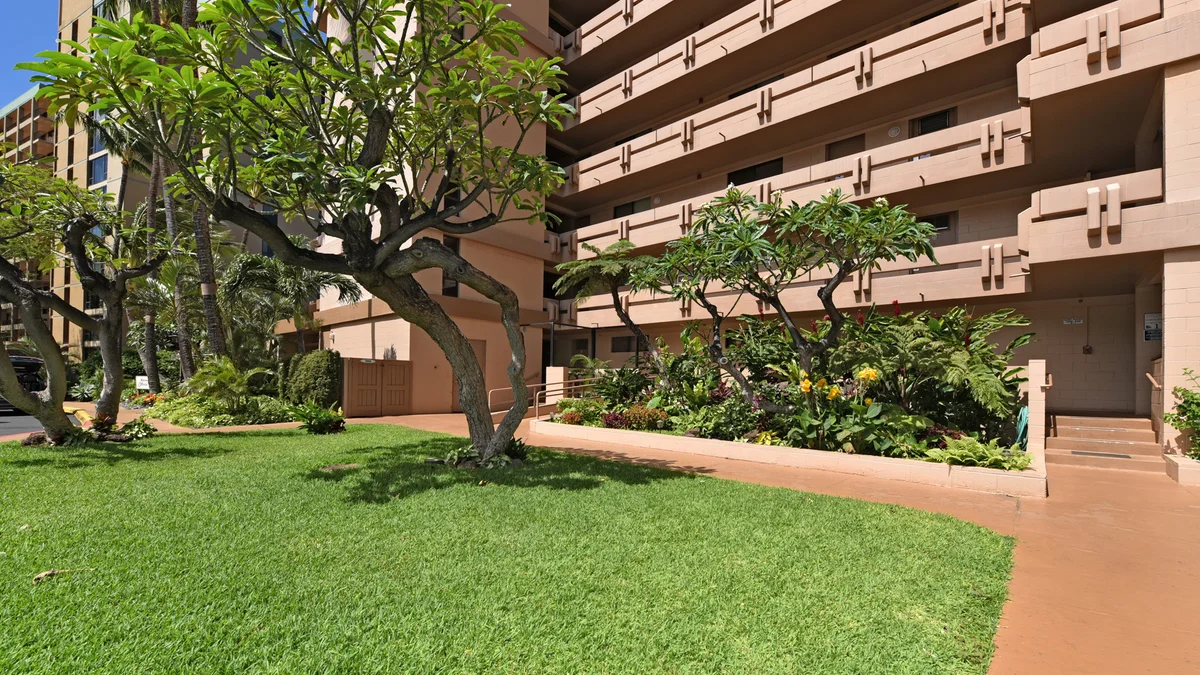 Maui Kai 903