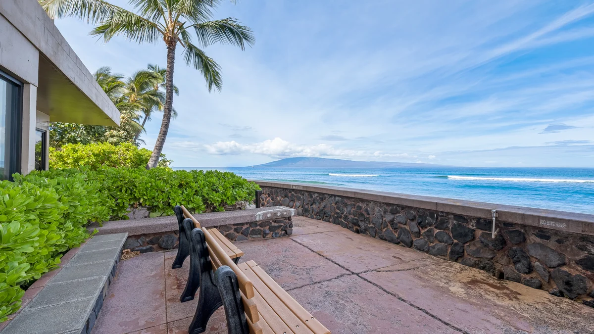 Maui Kai 304