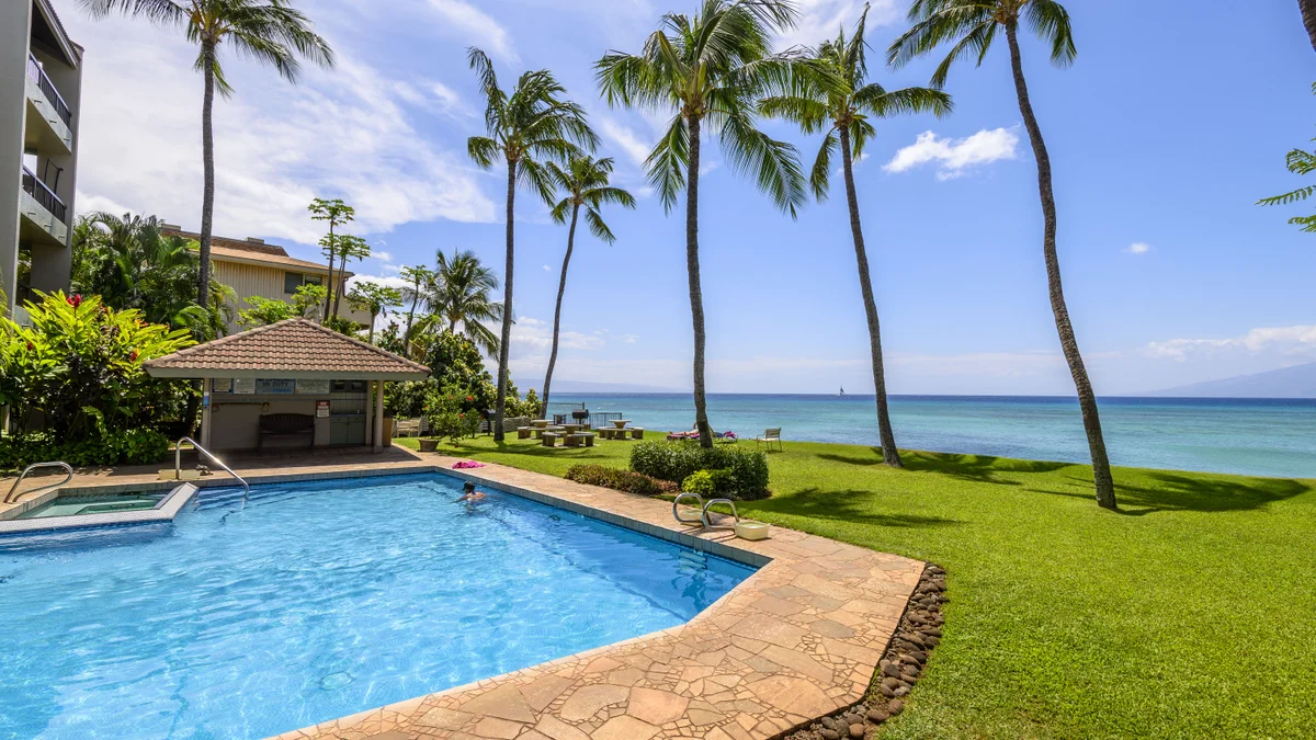Hale Mahina A207
