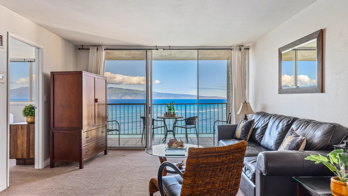 Royal Kahana 909