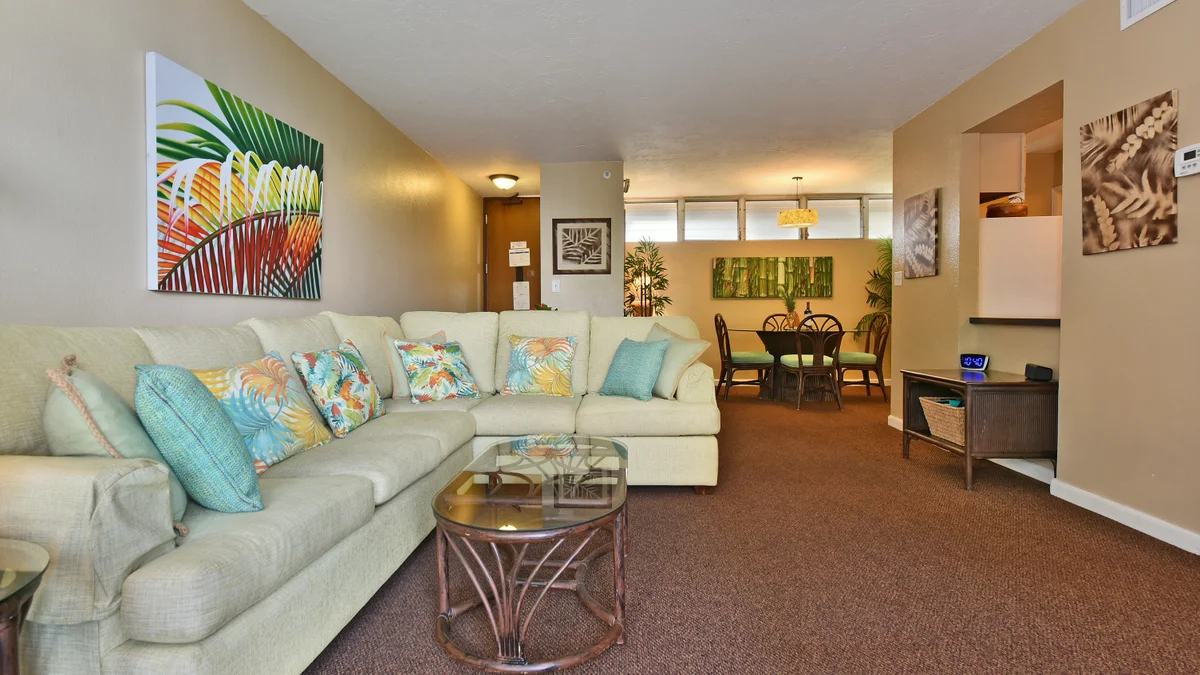 .Royal Kahana 106