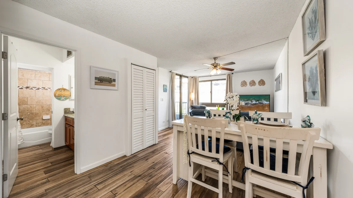 .Kahana Manor 318