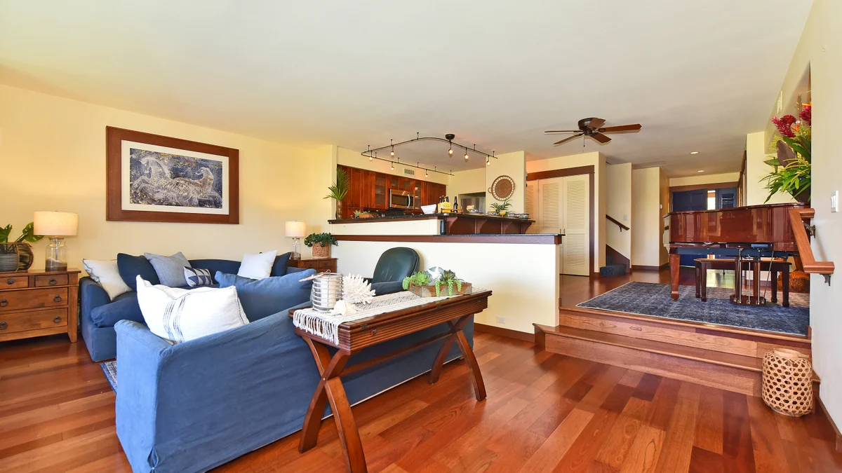 Kaanapali Royal D302