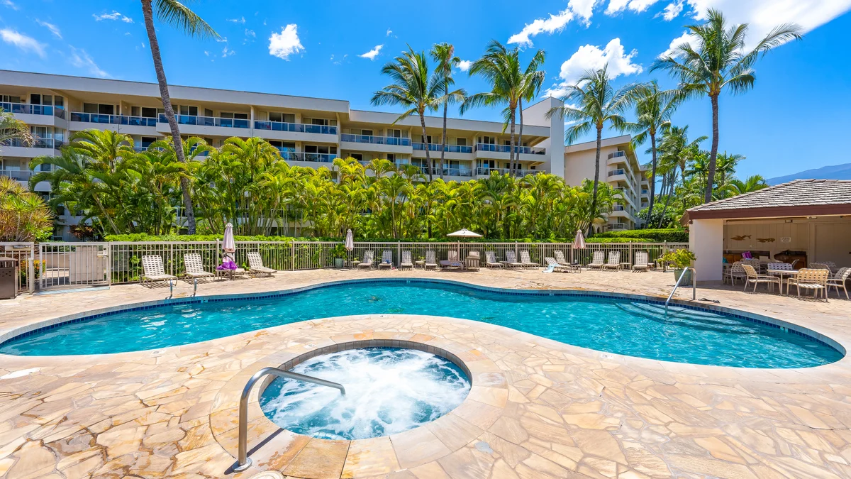 Maui Banyan P301