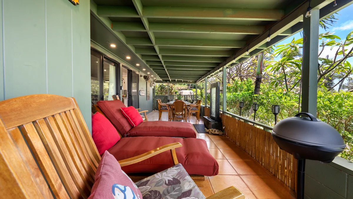 International Colony Club 22