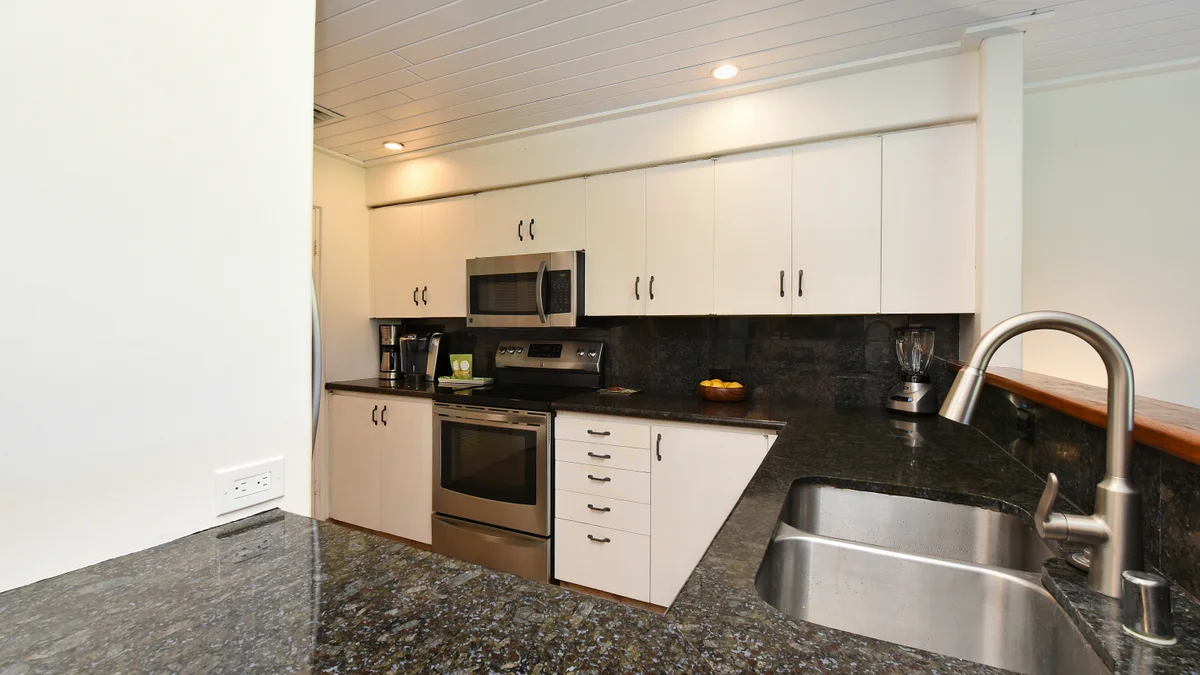 FEMA Kaanapali Royal E101