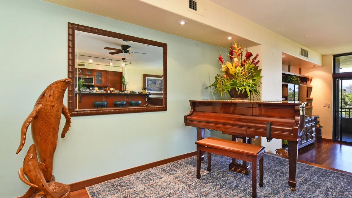 Kaanapali Royal D302