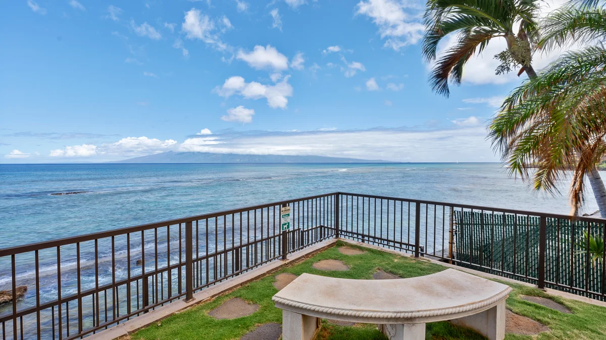 Hale Ono Loa 104