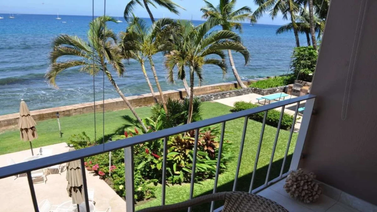 FIRE Lahaina Roads 309