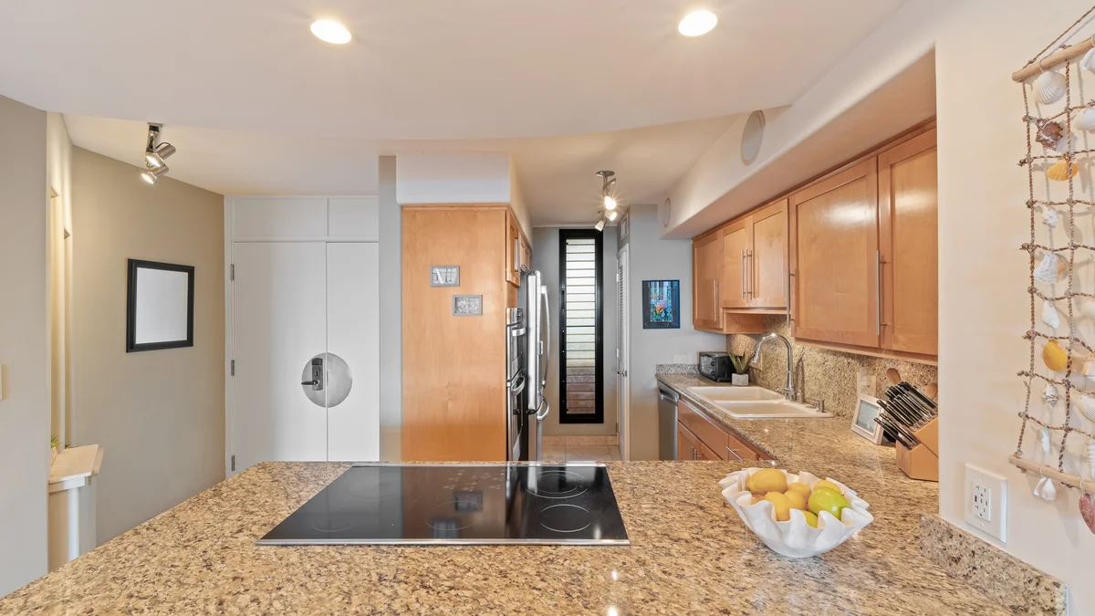 Kahana Villa E706