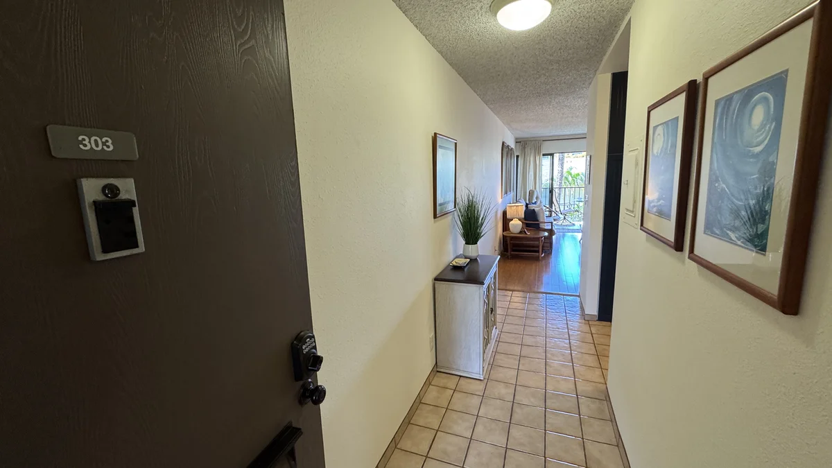 Kihei Akahi C303