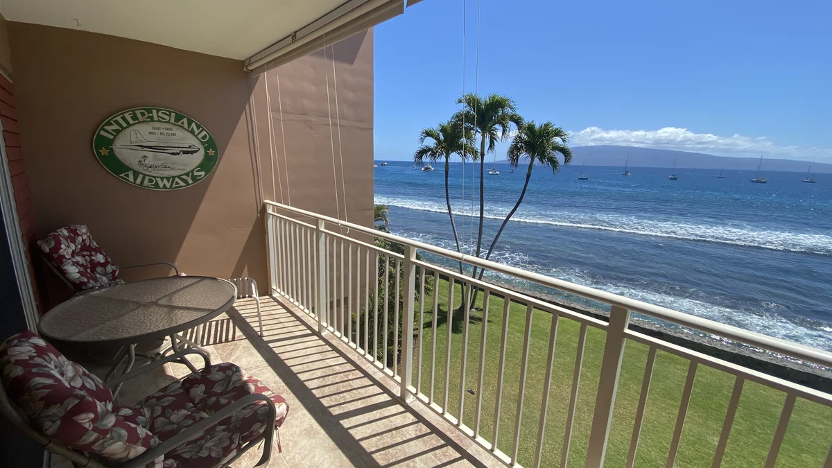 FIRE Lahaina Roads 303
