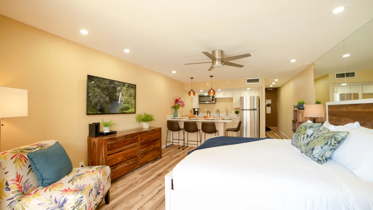 Royal Kahana 317