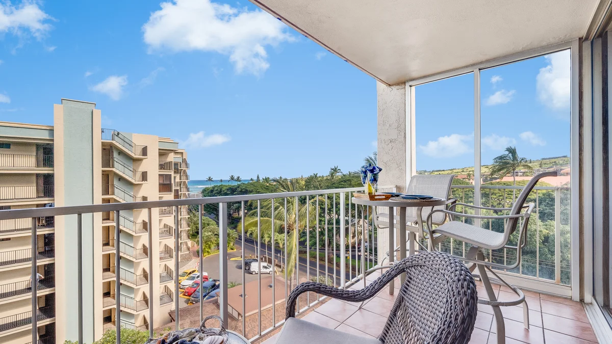 Royal Kahana 701