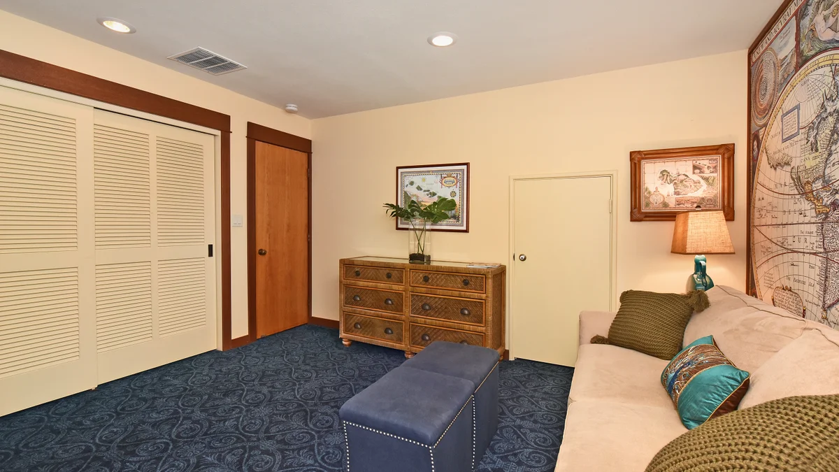 Kaanapali Royal D302