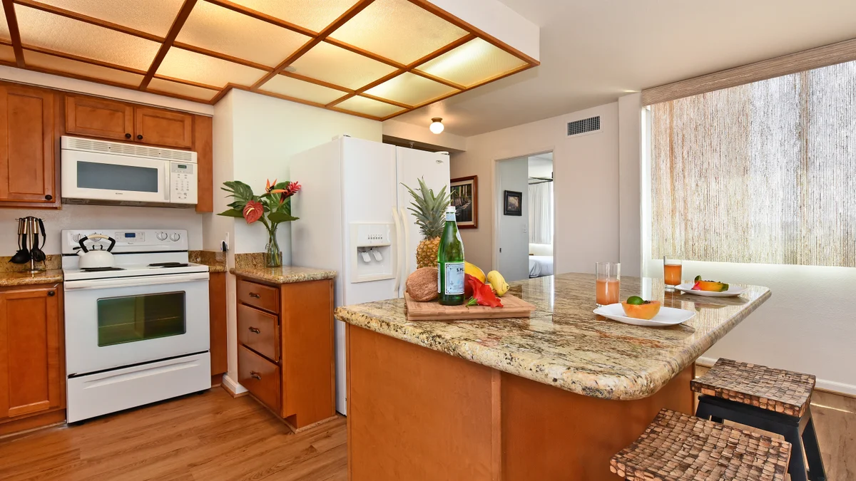 Royal Kahana 1020