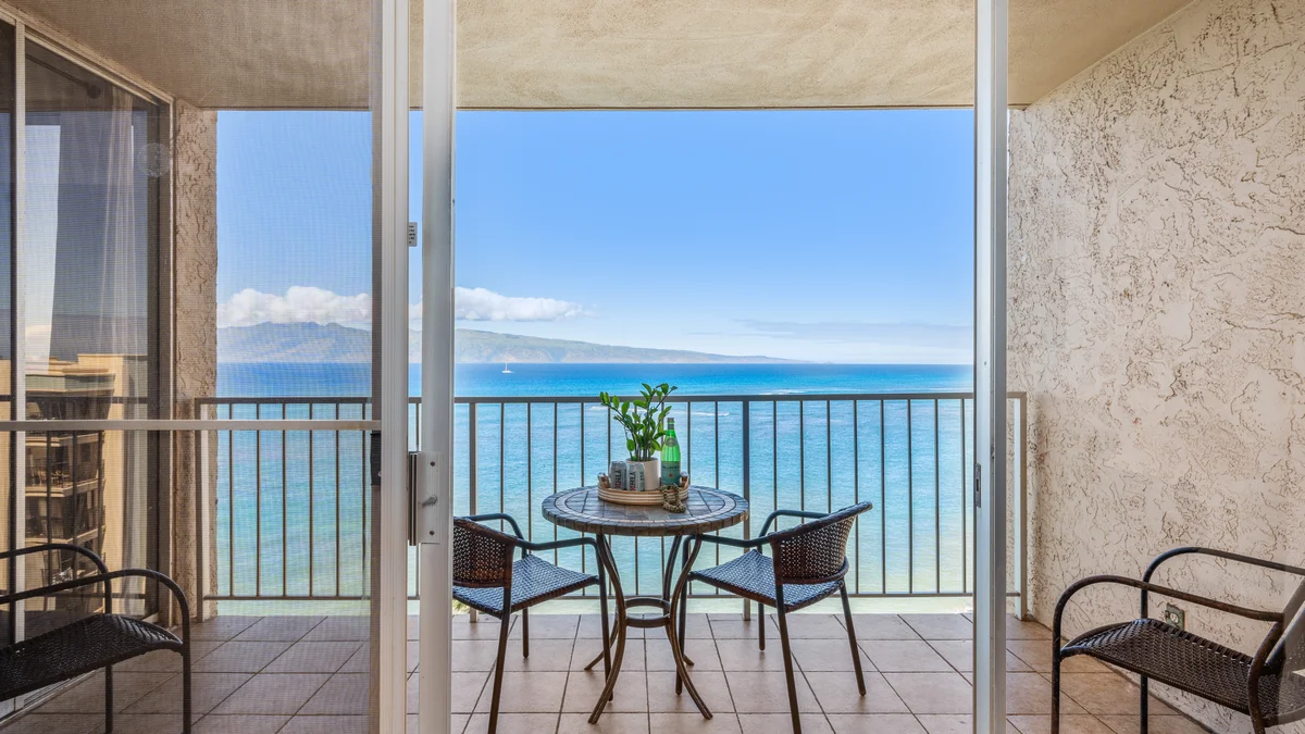 Royal Kahana 909