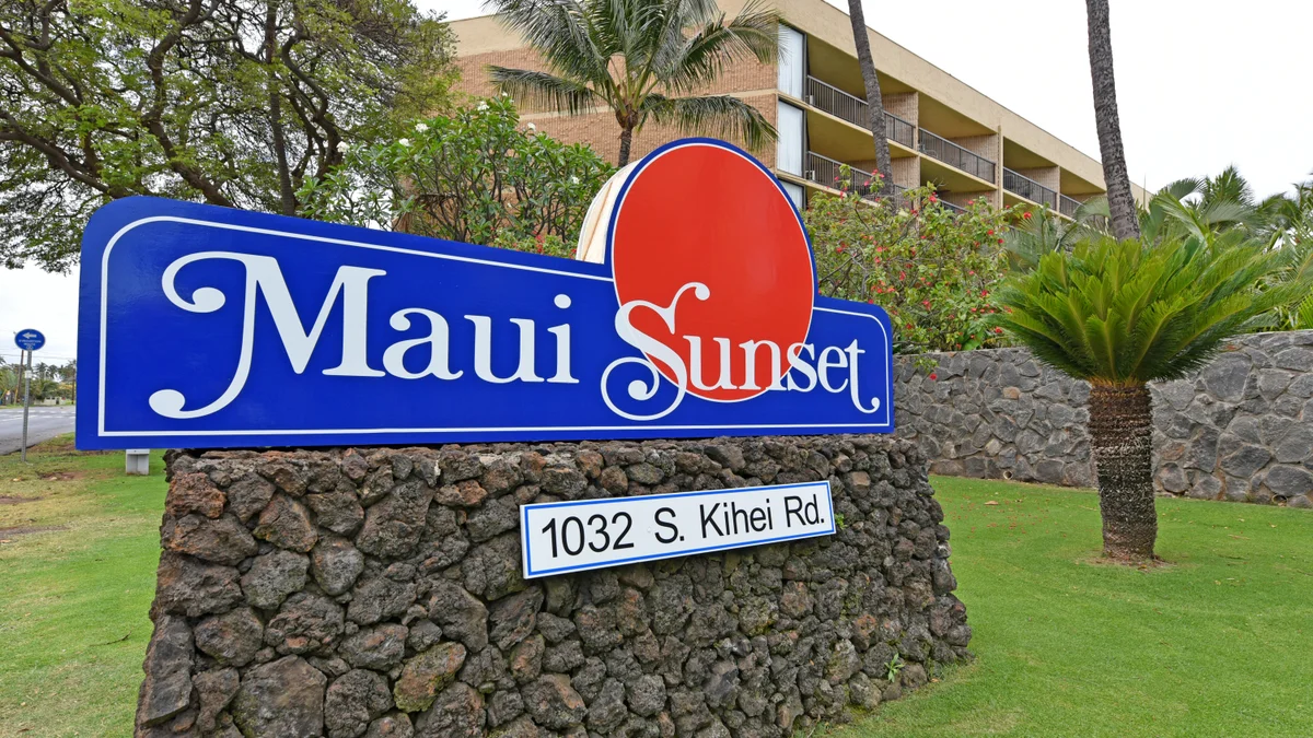 Maui Sunset B402