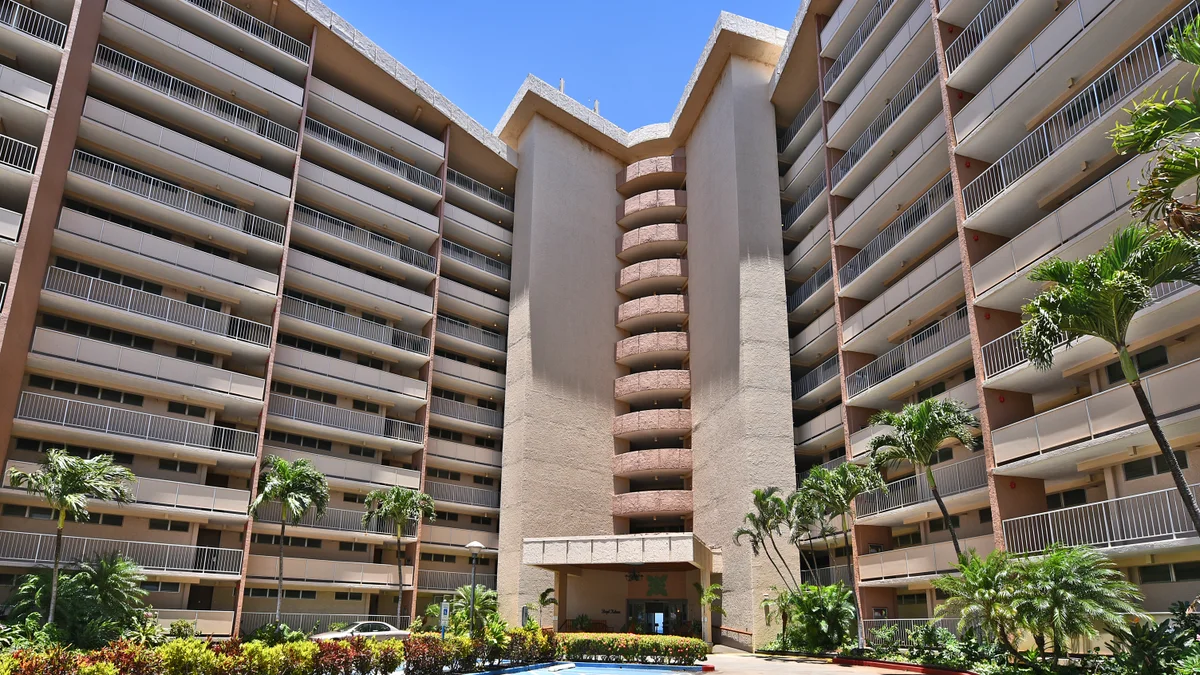 Royal Kahana 1020