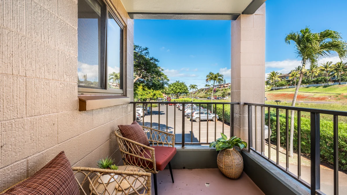.Kahana Manor 318