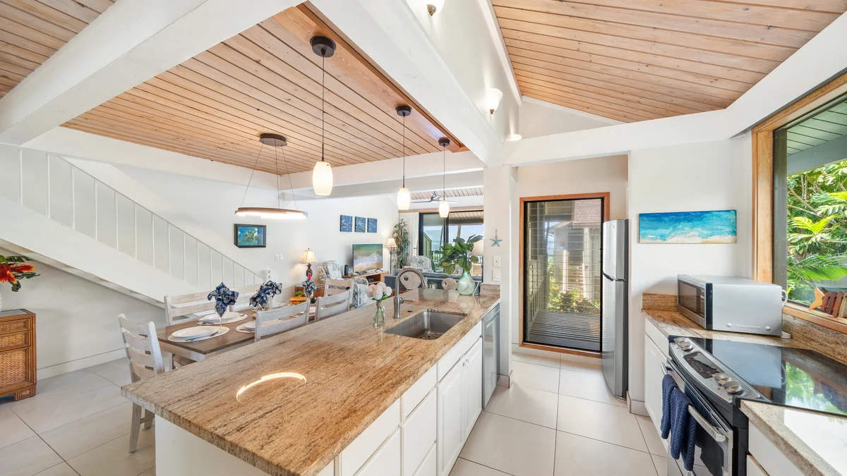 Kahana Village 17