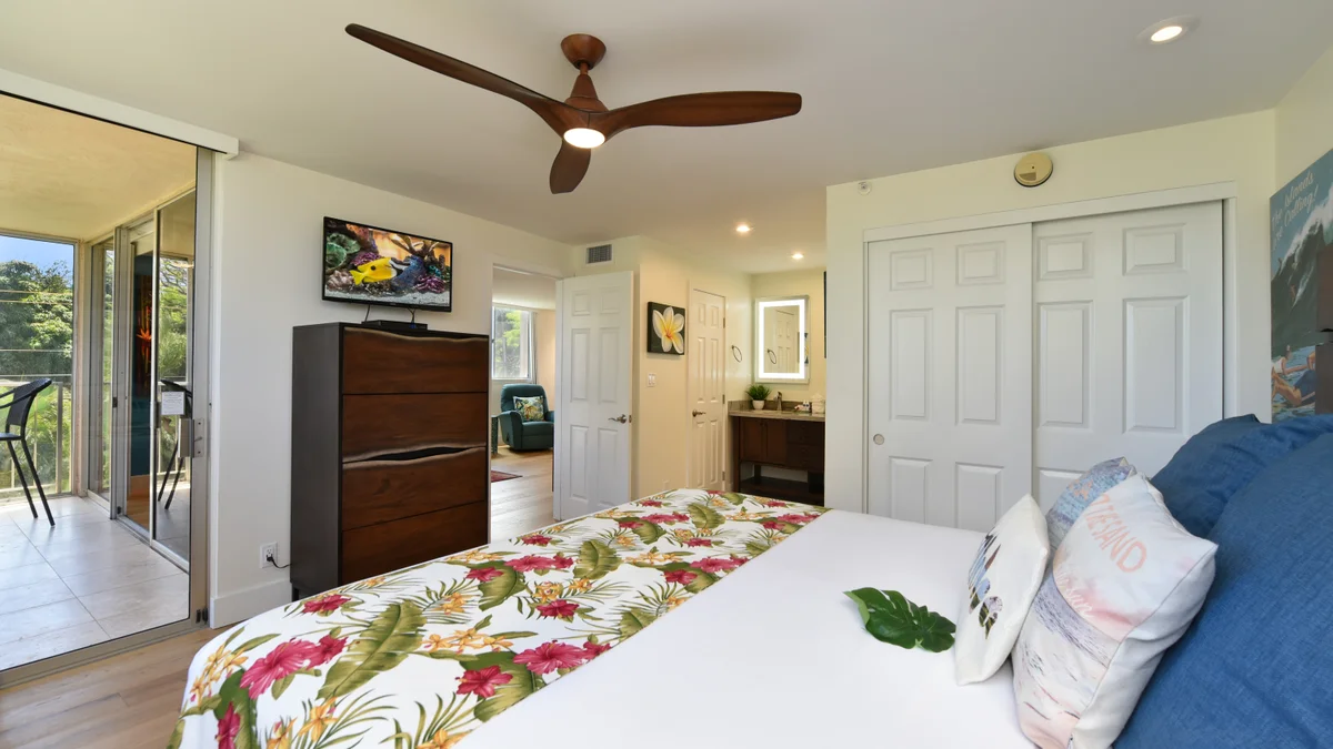 Royal Kahana 301
