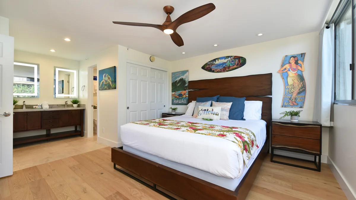 Royal Kahana 301