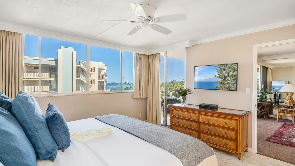Royal Kahana 701