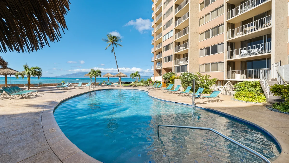 Royal Kahana 909