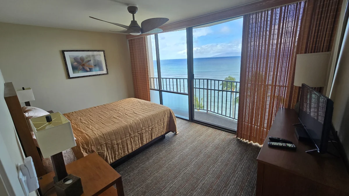 Valley Isle 904