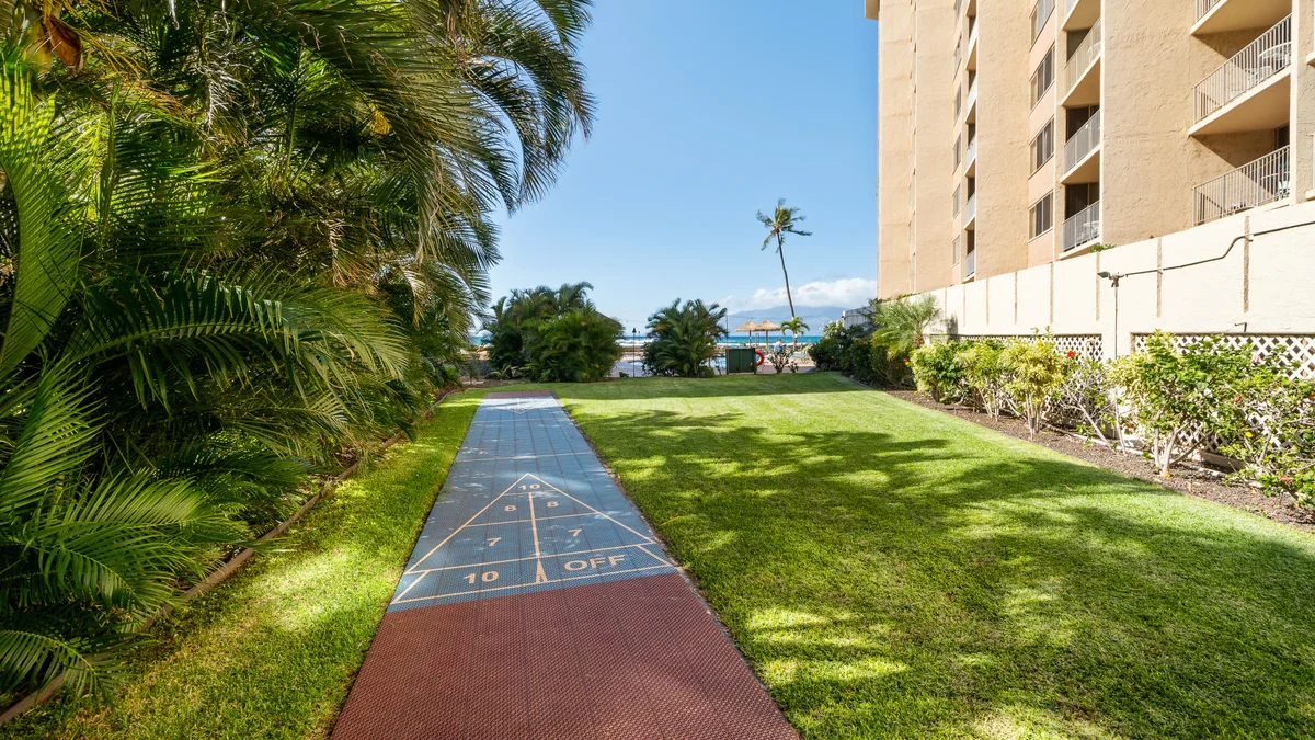 Royal Kahana 909
