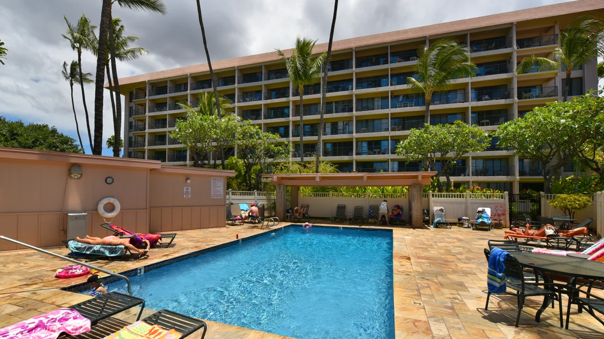 Kihei Akahi D402