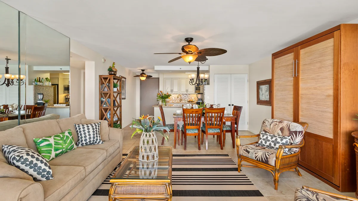 Valley Isle 208