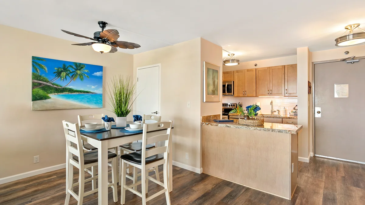 Valley Isle 204