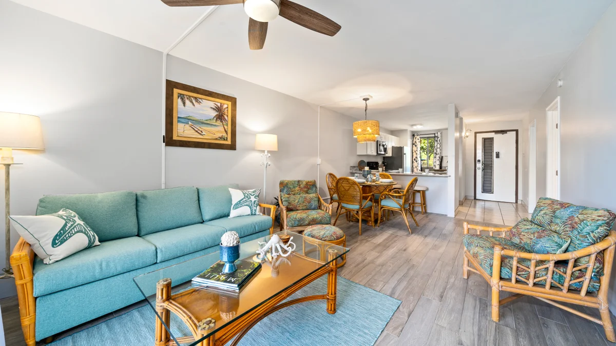 .Kahana Manor 205