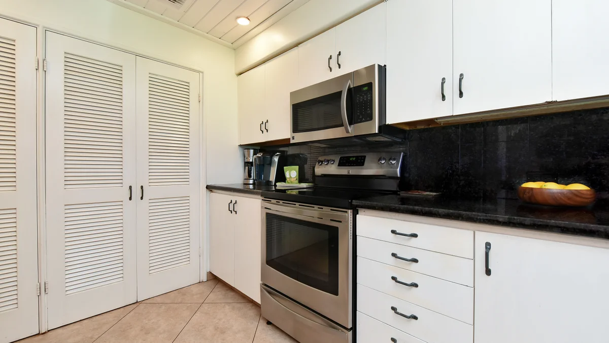 FEMA Kaanapali Royal E101