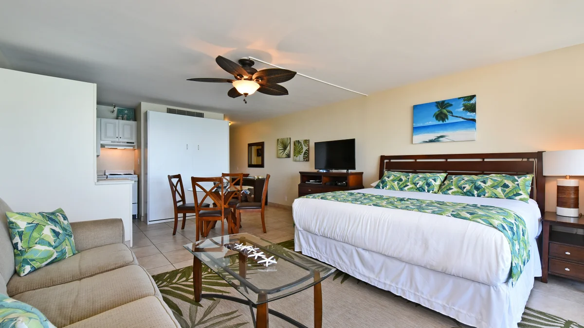 Valley Isle 407
