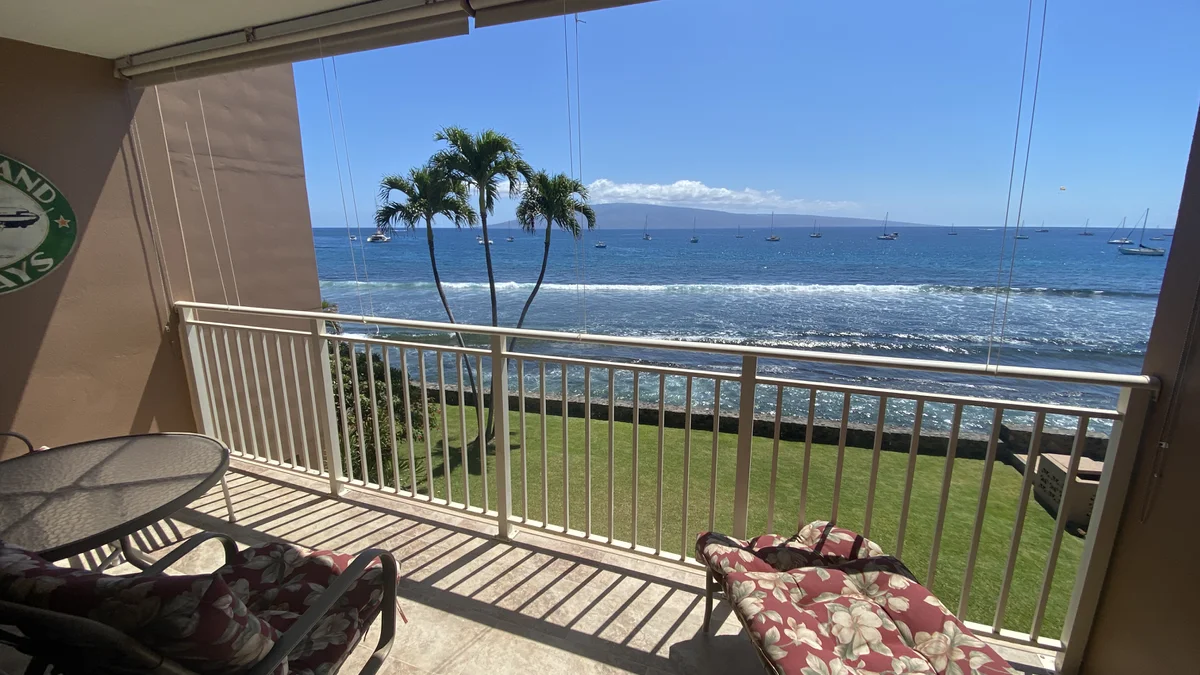 FIRE Lahaina Roads 303