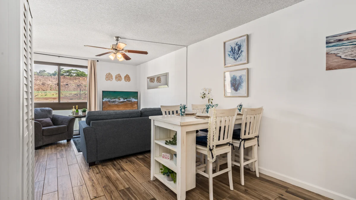 .Kahana Manor 318