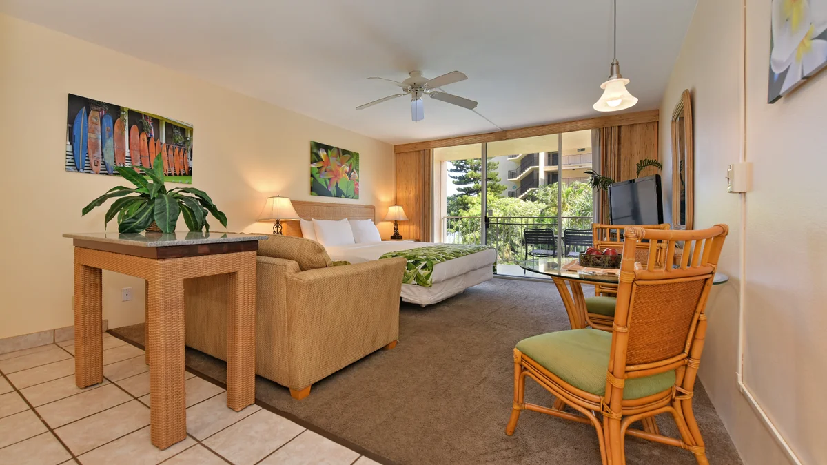 .Royal Kahana 202