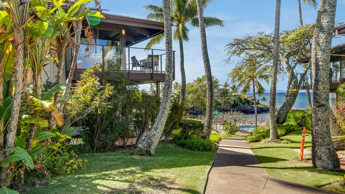 Napili Point B18