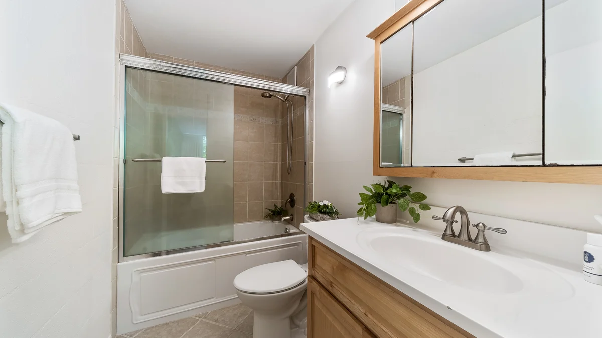Hale Ono Loa 120