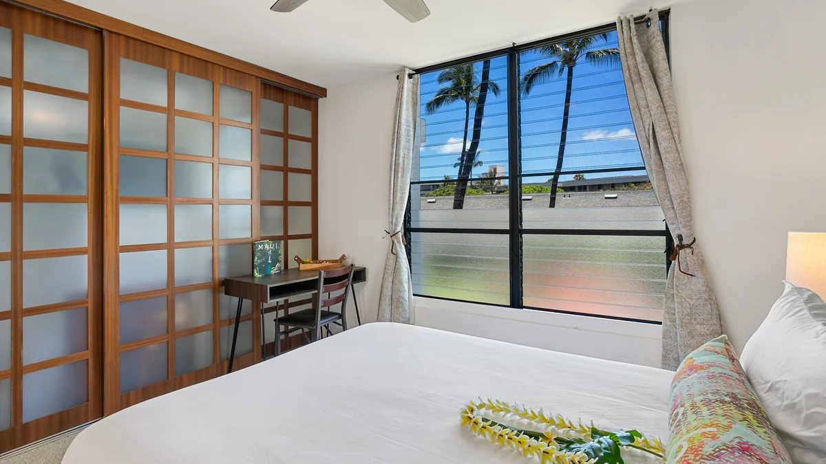 Kihei Akahi C302