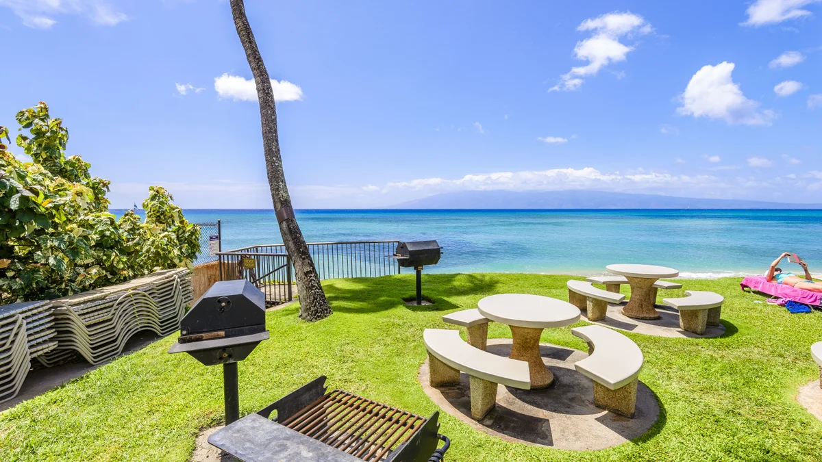 Hale Mahina A207