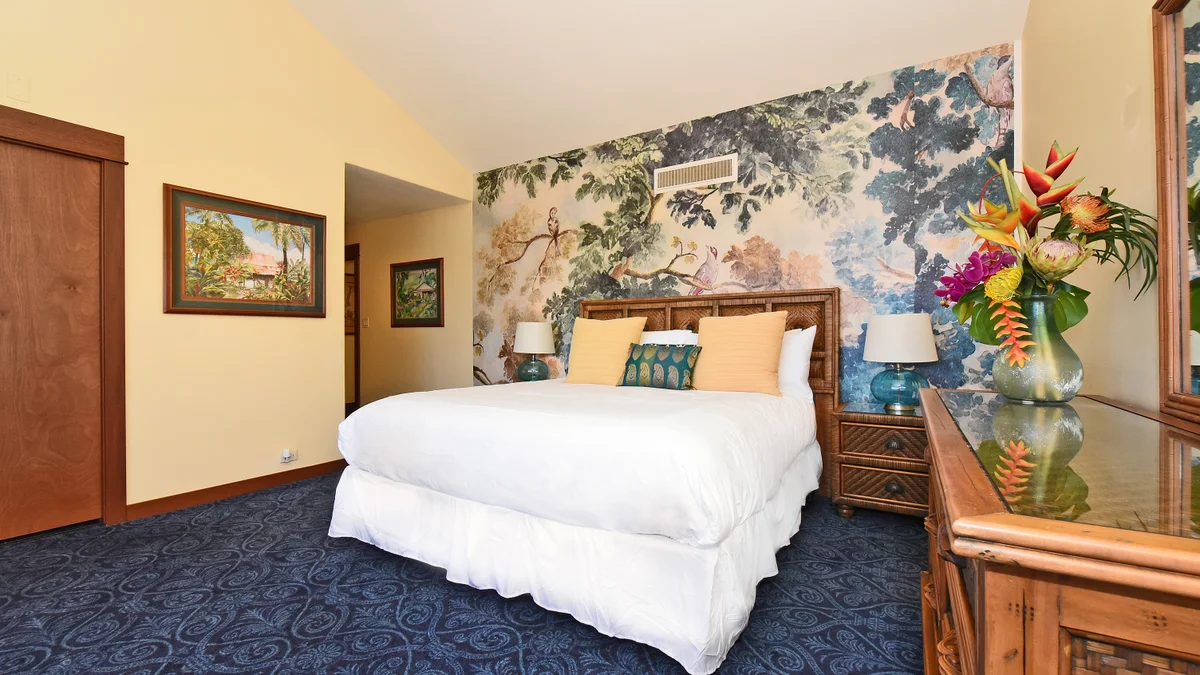 Kaanapali Royal D302
