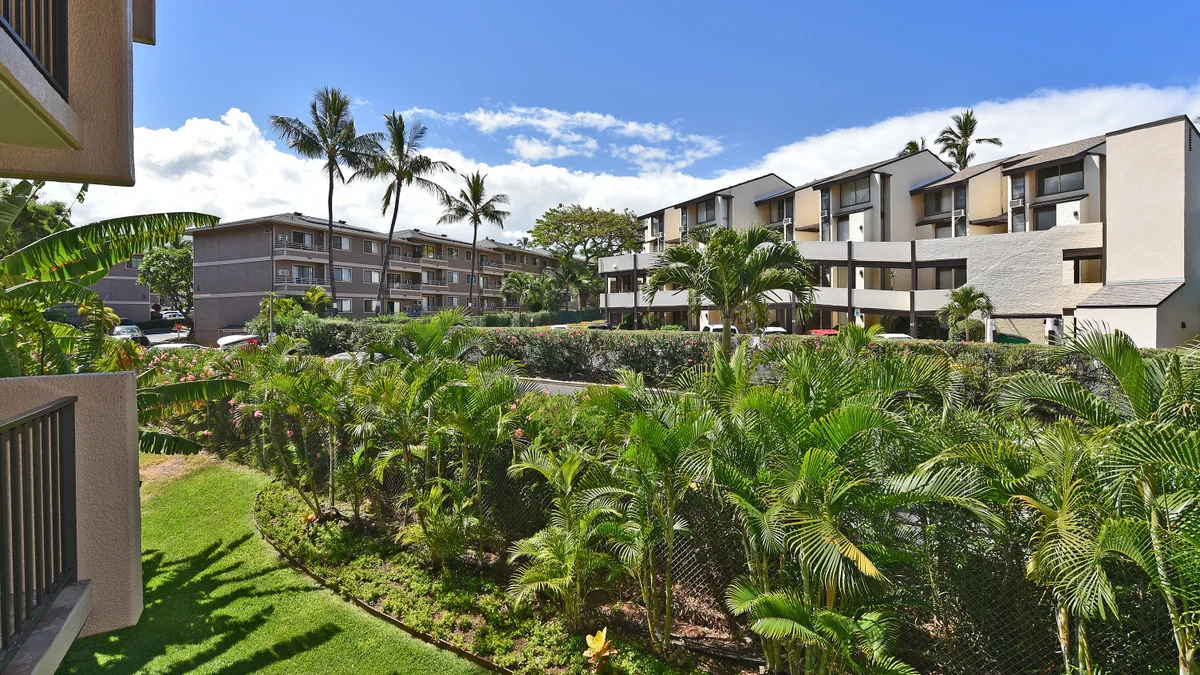 .Kamaole Sands 8203